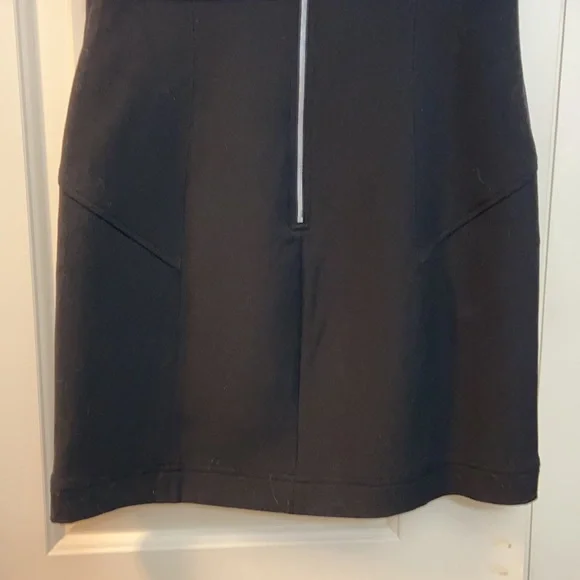 Little black dress! Dry clean only! - Picture 7 of 9